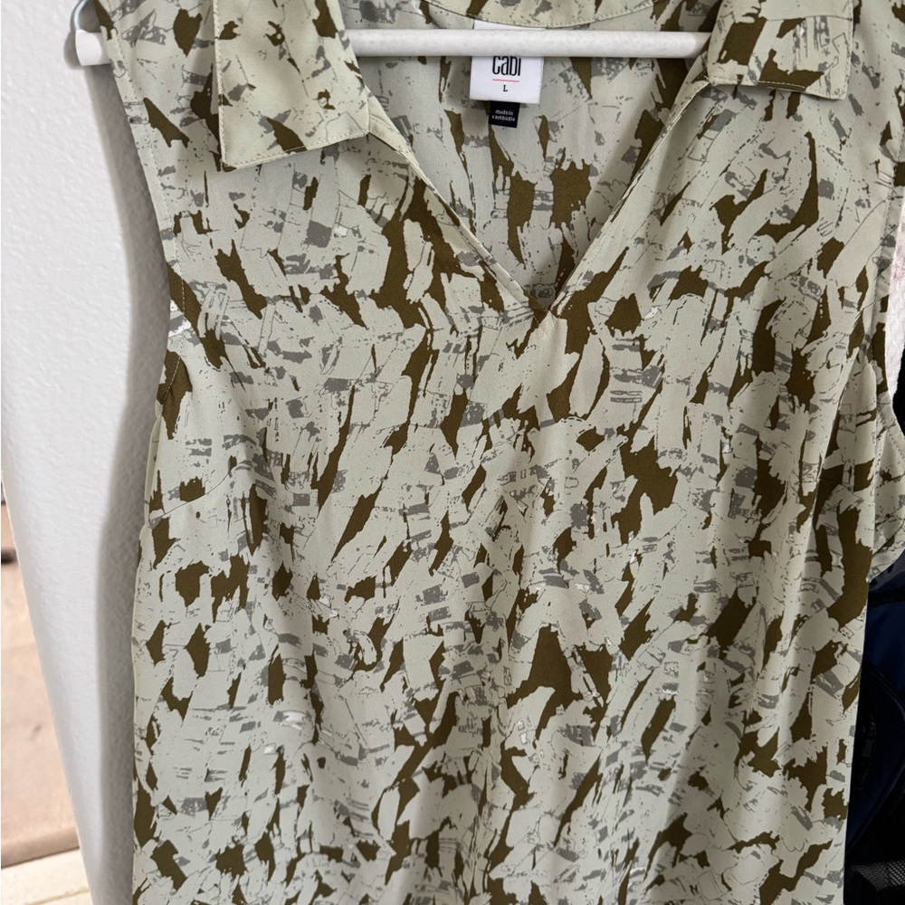 CAbi Green Sleeveless Notched Collar Blouse